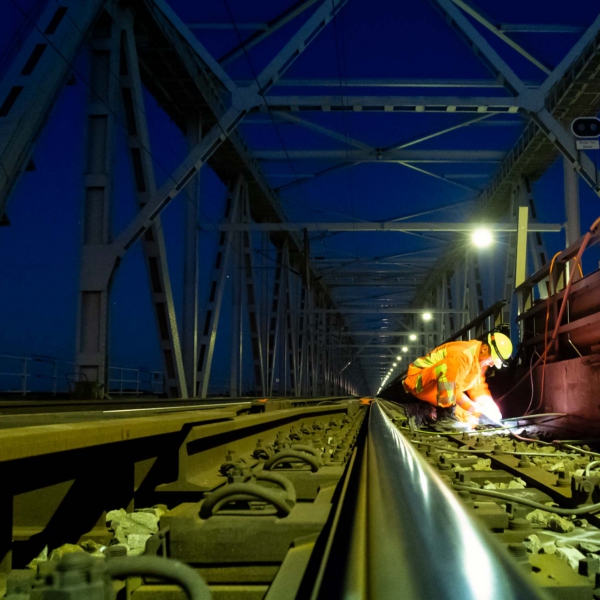 NordicRailpower04 Erhvervsfotograf foto af jernebanevedligehold på Den nye Lillebæltsbro